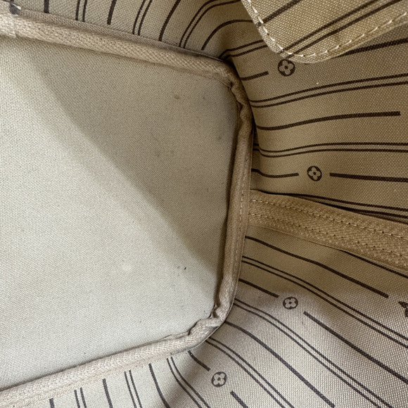 LOUIS VUITTON Brown Monogram Neverfull MM Tote Bag - Picture 11 of 15